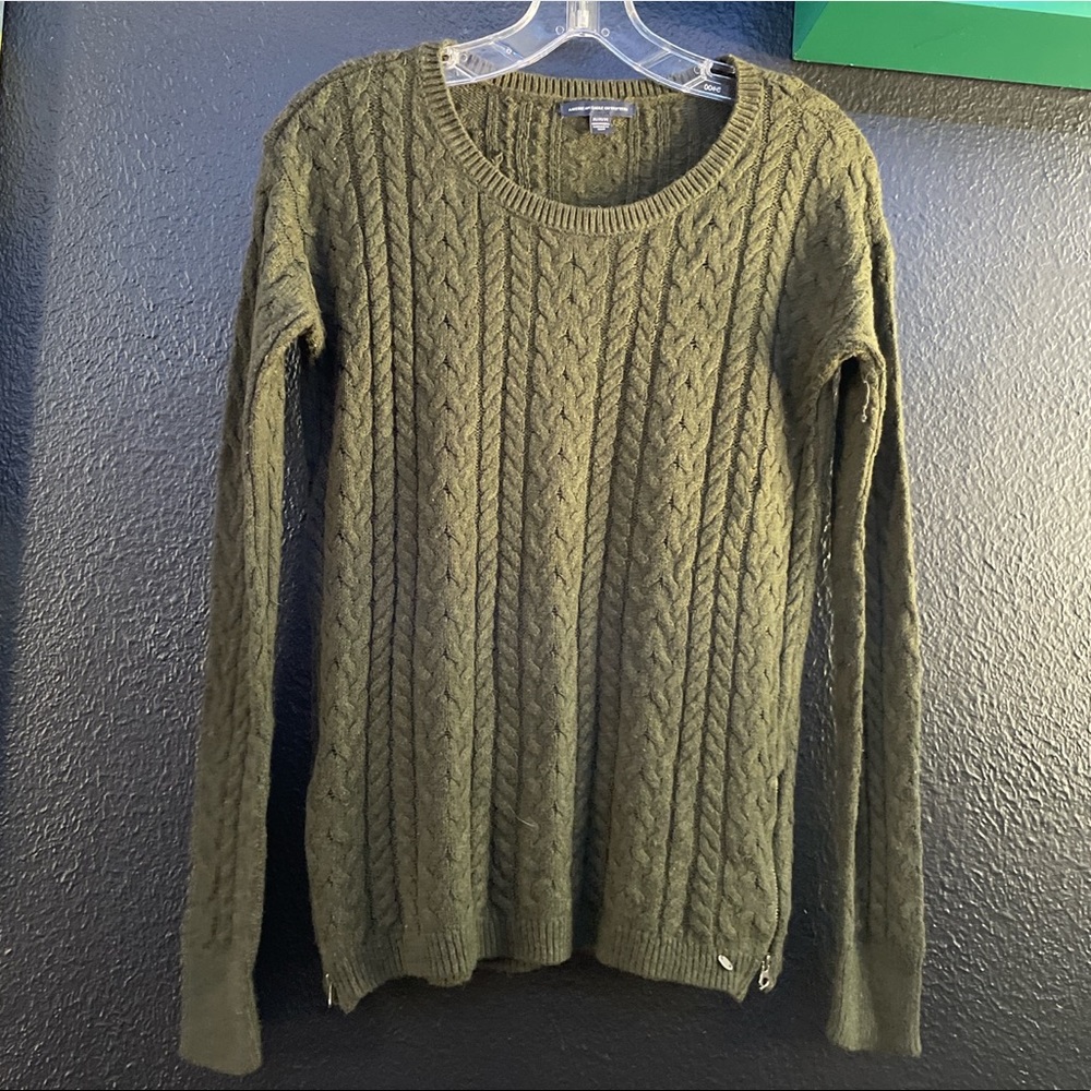 cute womens sweater crochet style earthy color in good condition size medium